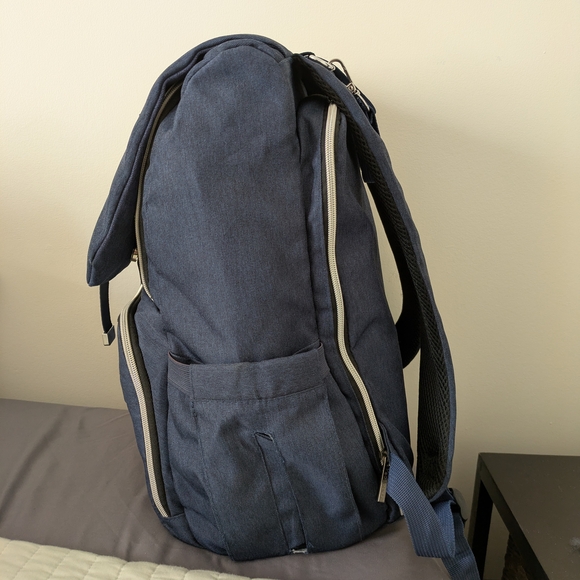 Diaper Backpack - Picture 4 of 8